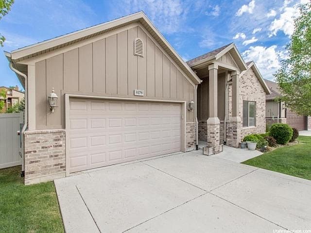 1st image of 9179 S Club Oaks Dr