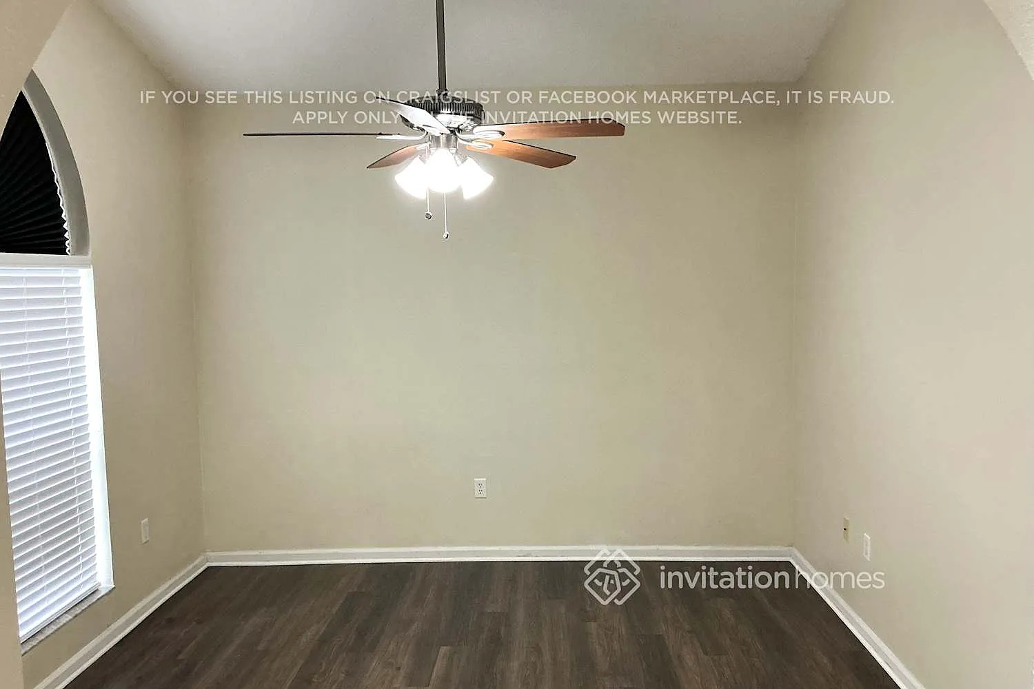 4008 78th Pl E Sarasota, FL 34243 — Photo 3