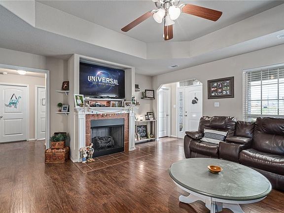 4th image of 2207 Park Ave