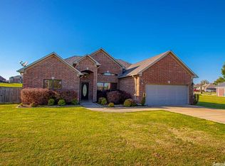 202 Plantation Dr, Mayflower, AR 72106