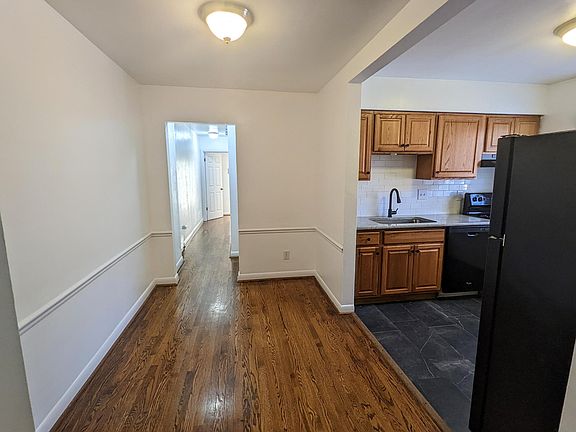 5th image of 2253 Blendon Pl