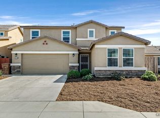 5813 Commonwealth Ave, Bakersfield, CA 93313