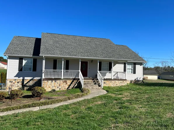 82 Lauren Cir, Chickamauga, GA 30707