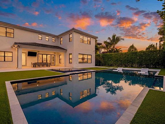 4th image of 17558 Cadena Drive