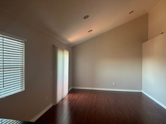 Living/dinning room area.