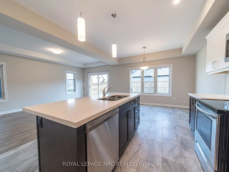1217 Uppers Ln — Photo 5