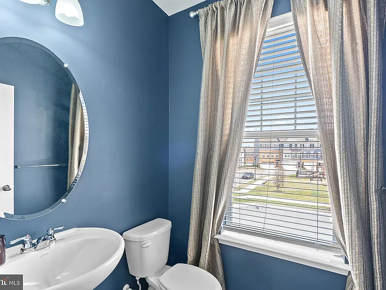 9715 Summerton Dr — Photo 27