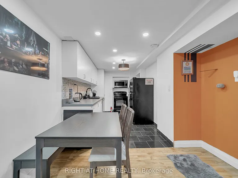 195 John Bowser Cres — Photo 11