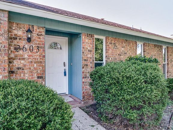 3rd image of 2603 Medina Dr