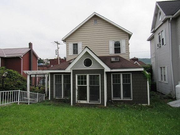 4th image of 819 Philadelphia Ave