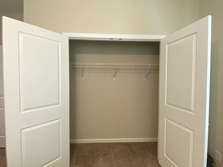 130 Park Ave — Photo 8