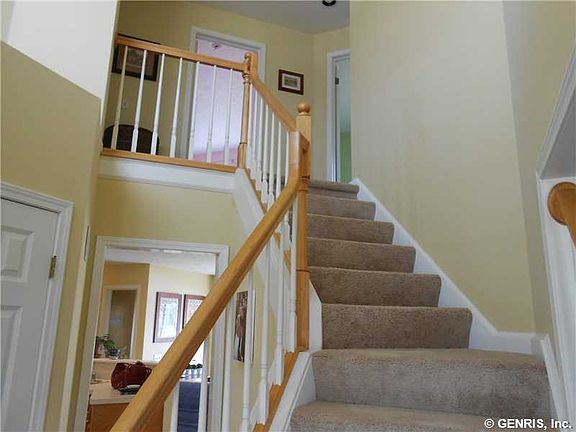 2nd image of 285 Meadowlark Ln