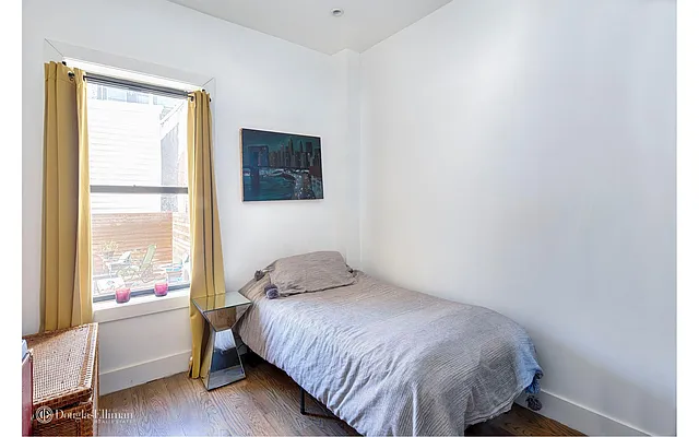 Rented by Douglas Elliman | media 19