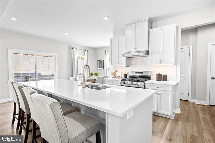141 Dithridge Dr — Photo 4