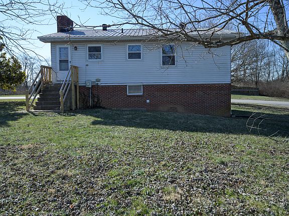 5th image of 228 Bridgett Dr
