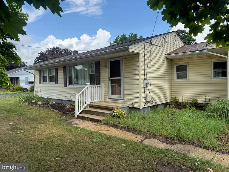 7 Danna Ln — Photo 7
