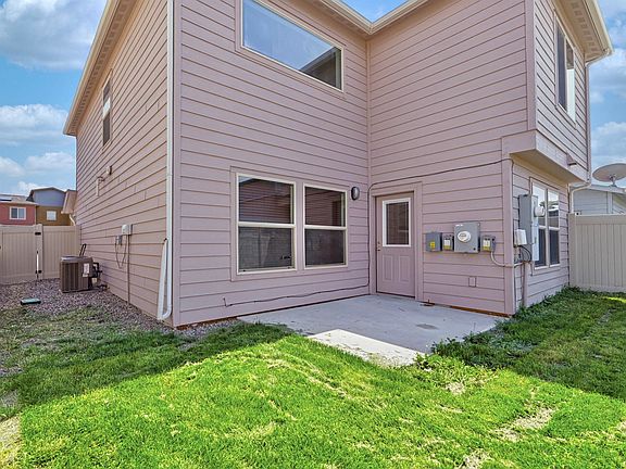 2nd image of 381 Green River Dr