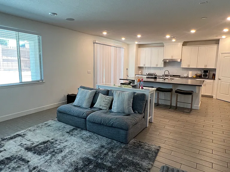Open floor plan overlooks living/family room