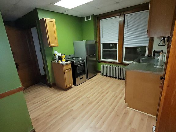 5th image of 5809 W Fullerton Ave Unit 1