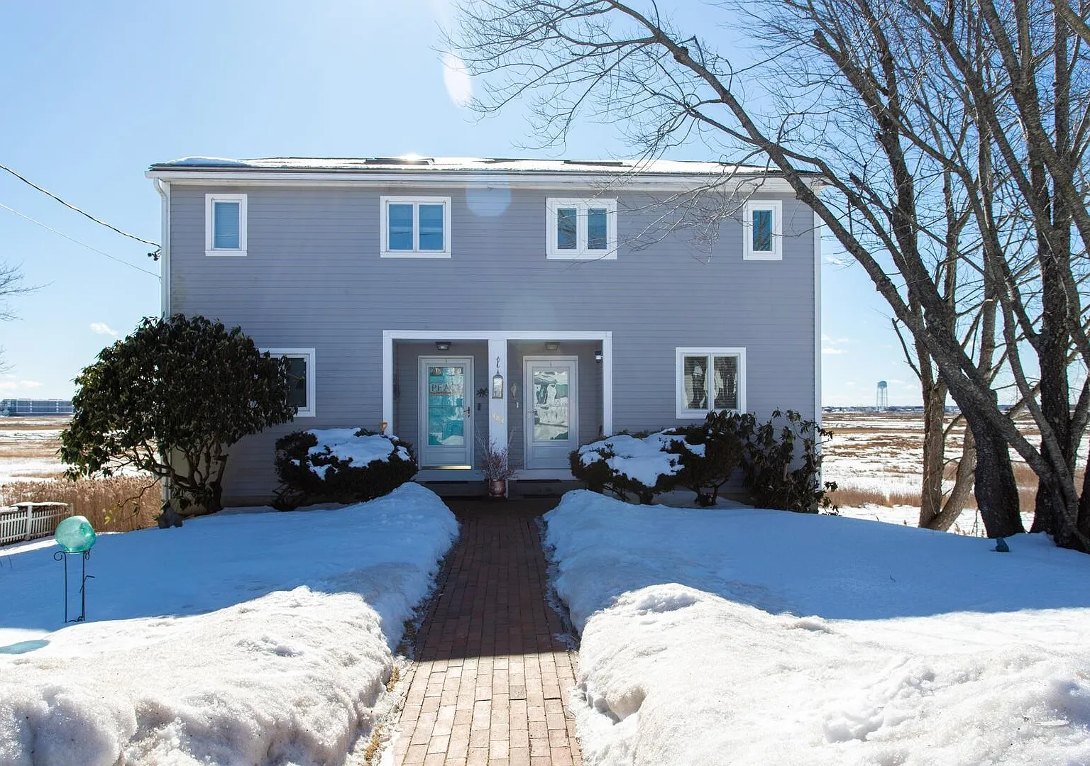 3 bed, 2.5 bath, 1392 sqft, $3,300 — Photo 1