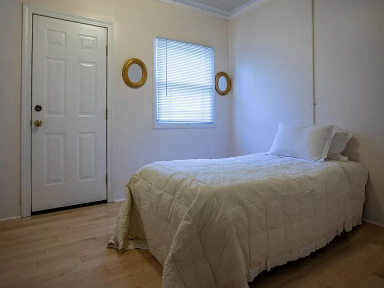 1001 Myrtle St — Photo 7