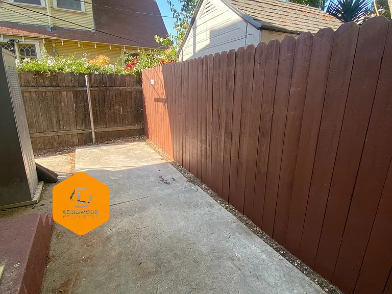 816 Daisy Ave — Photo 9