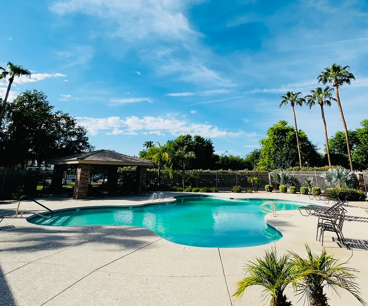 3 bed, 2.5 bath, 1533 sqft, $2,500 — Photo 2