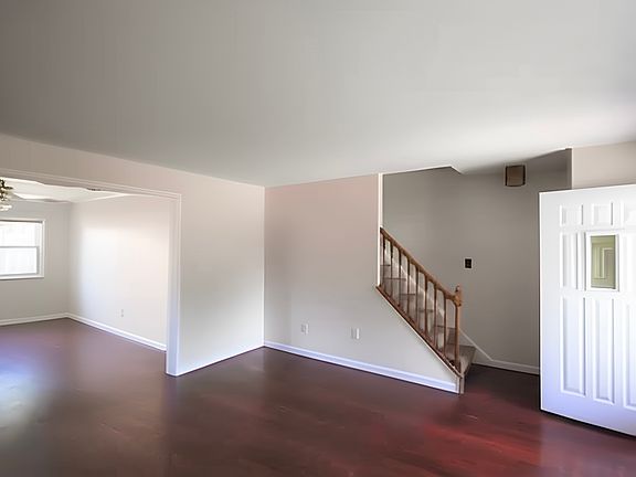 5th image of 267 Pamela Cir #267