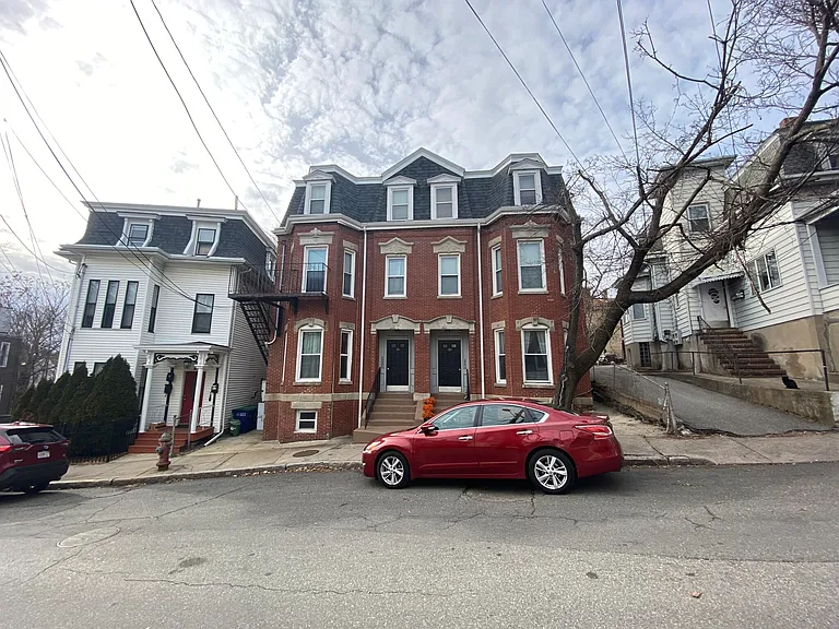 26 Pinckney St #4 — Photo 9
