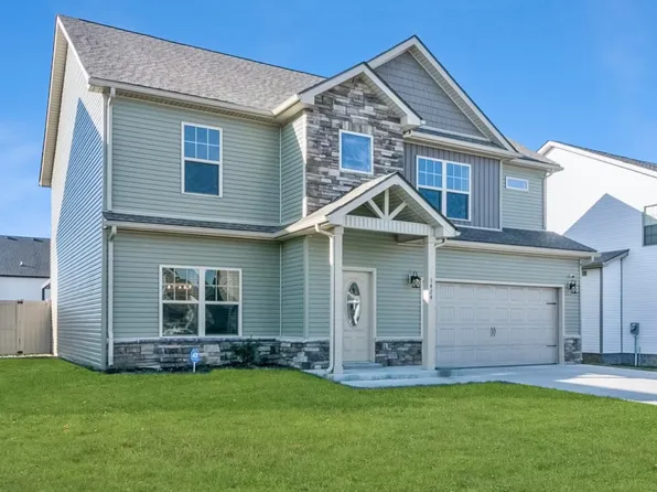 1424 Kingbird Dr, Clarksville, TN 37040