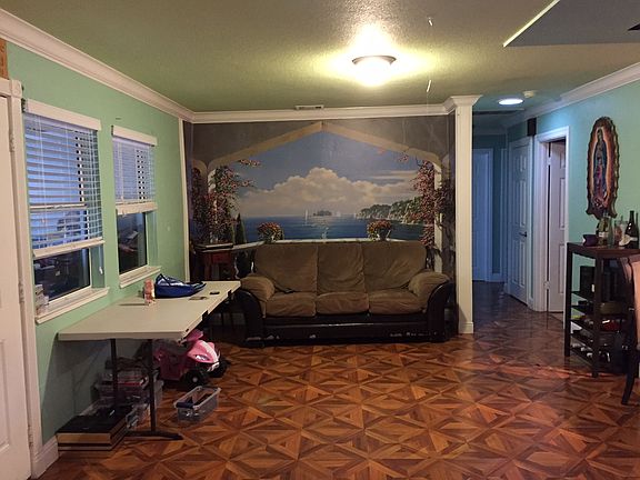 3rd image of 3716 Stephen Dr