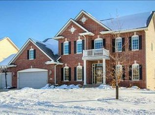 3203 152nd St, Urbandale, IA 50323