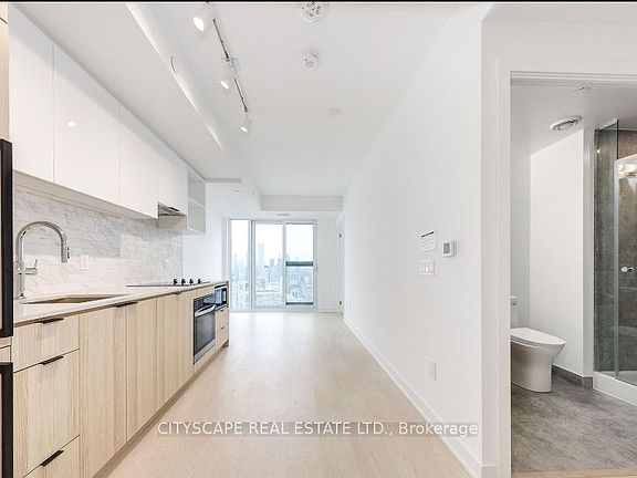 4th image of 252 Church St #4805-A