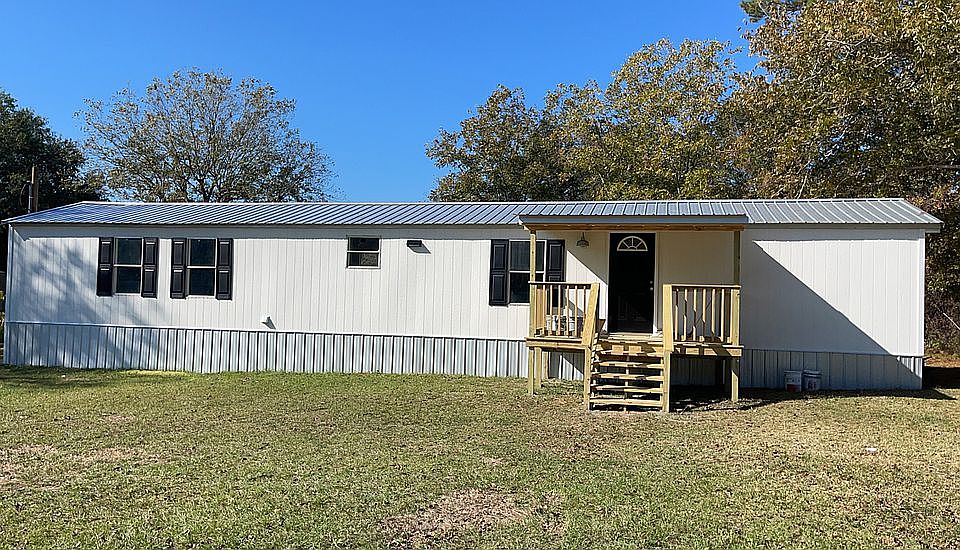 2nd image of 2549 State Highway 297
