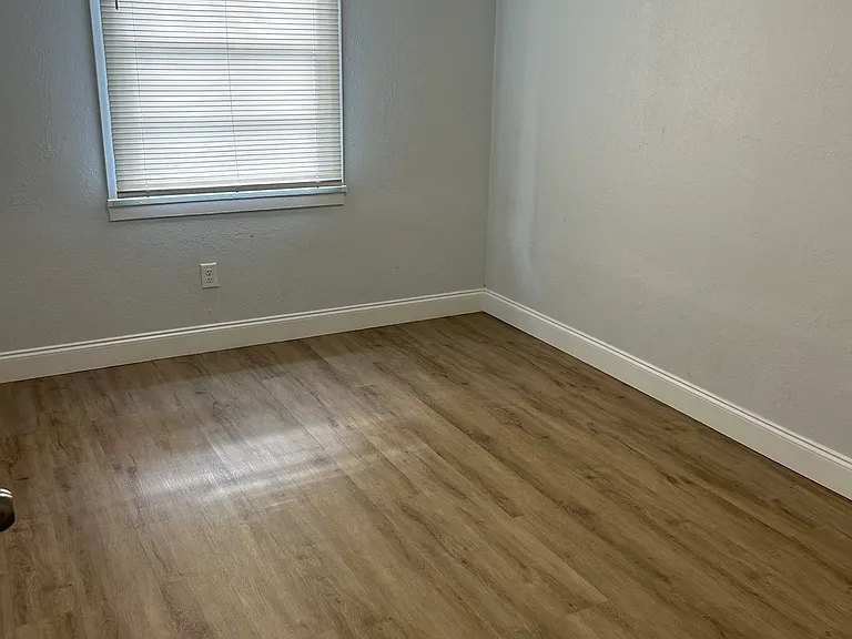 2437 University Dr #2437 — Photo 5