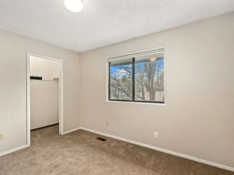 1610 Westbridge Dr #18 — Photo 22