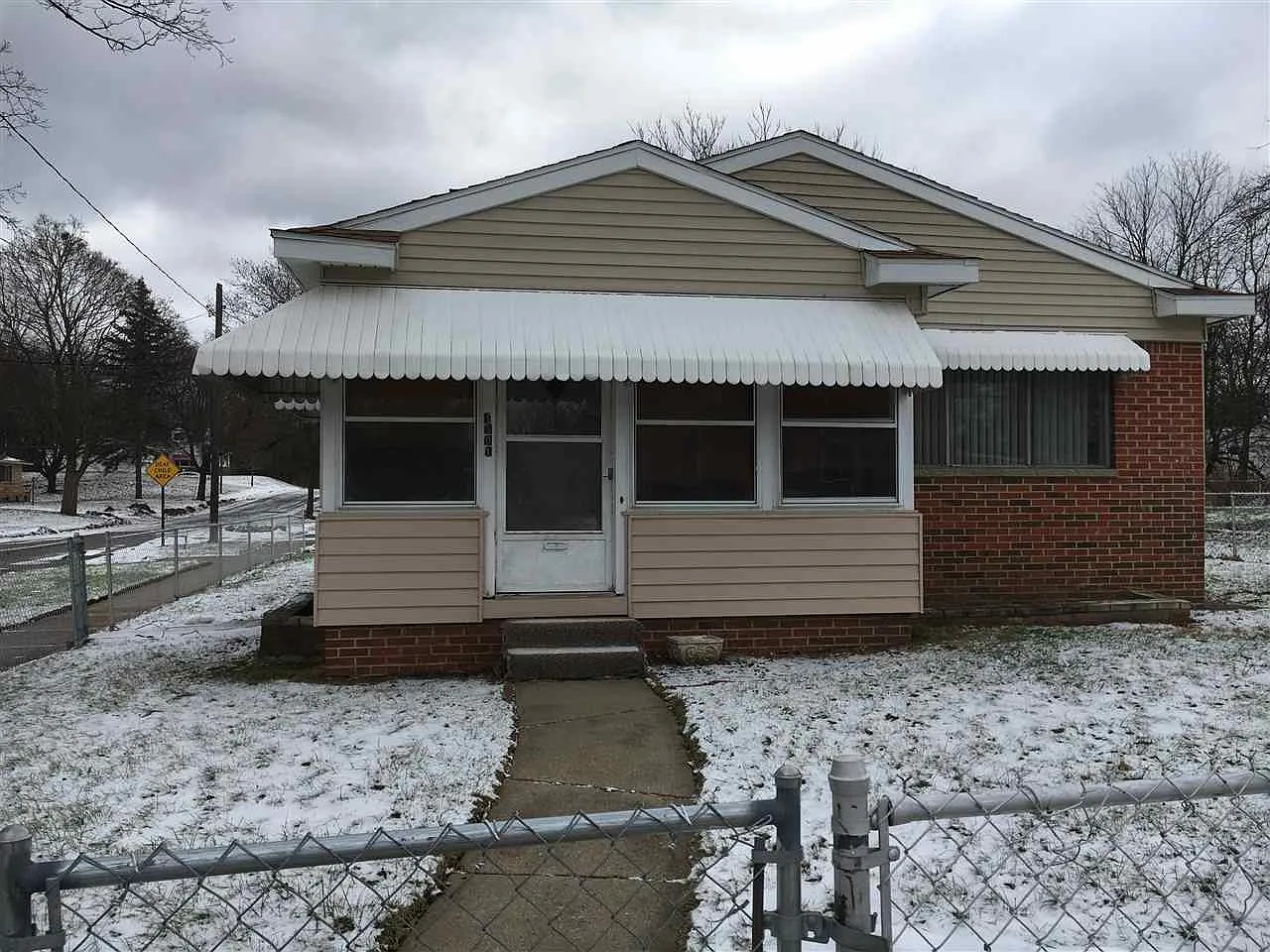 1501 Merriman St photo 1