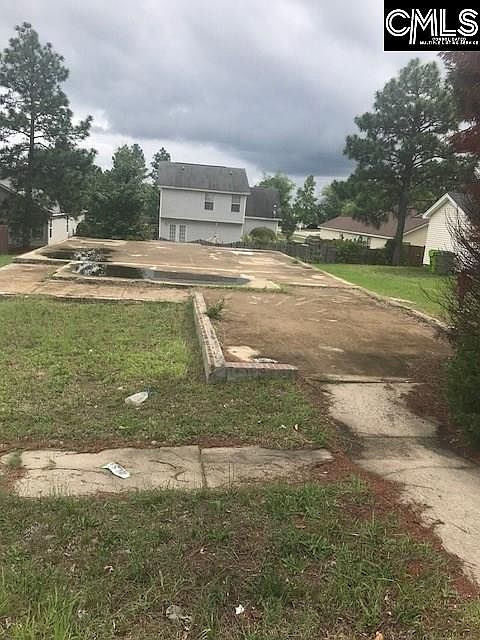 1st image of 6 Brushwood Ct