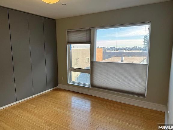 2nd image of 310 Cliff Ln APT 4E
