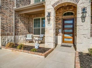 10421 Table Bluff St, Aubrey, TX 76227