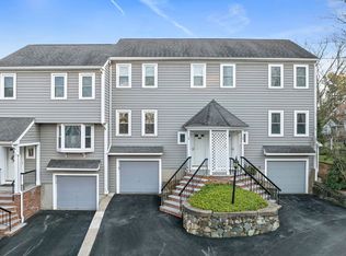 84 Walpole St APT 7M, Canton, MA 02021