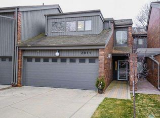 2911 S Ridgeview Way, Sioux Falls, SD 57105