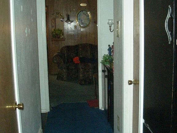 Hallway to Bedrooms