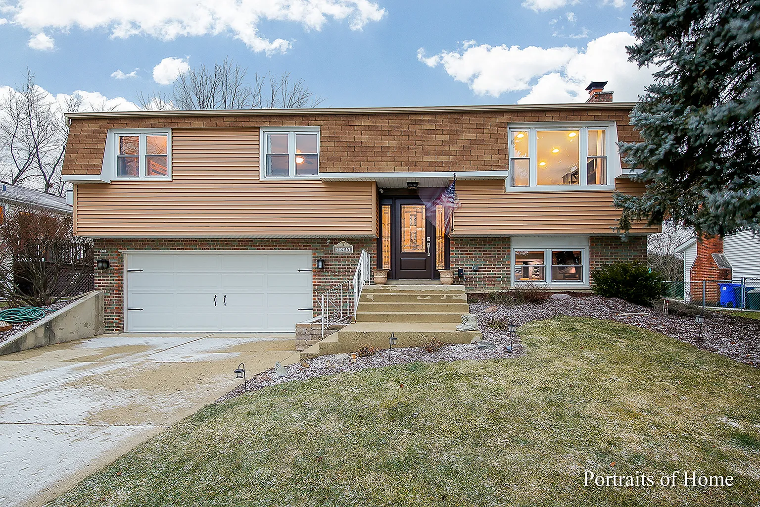 1425 Buena Vista Dr photo 1