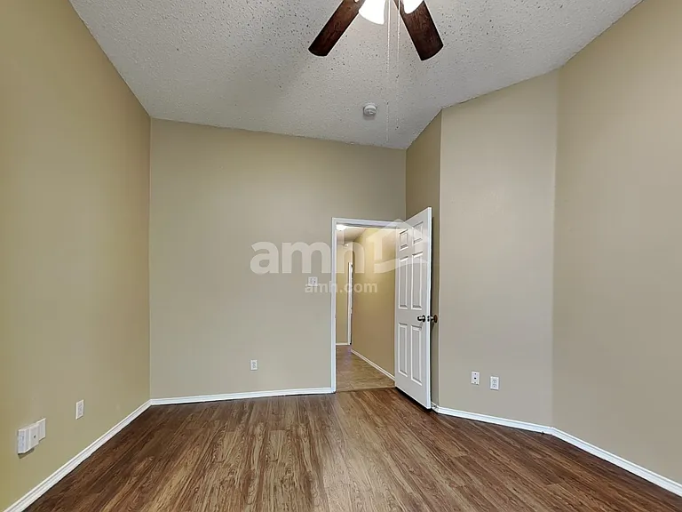 260 Beech Dr — Photo 12
