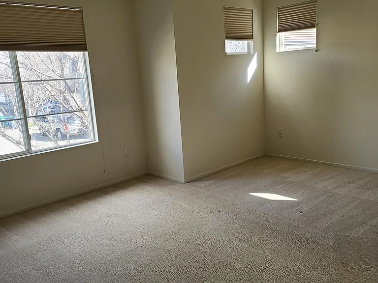 522 Treyburn Cir — Photo 13