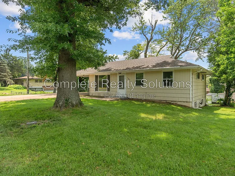 5661 Bermuda Dr — Photo 29
