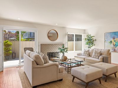 3850 Rio Rd APT 61, Carmel, CA, 93923