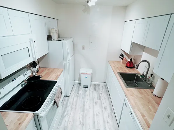 1318 22nd St NW APT 301, Washington, DC 20037