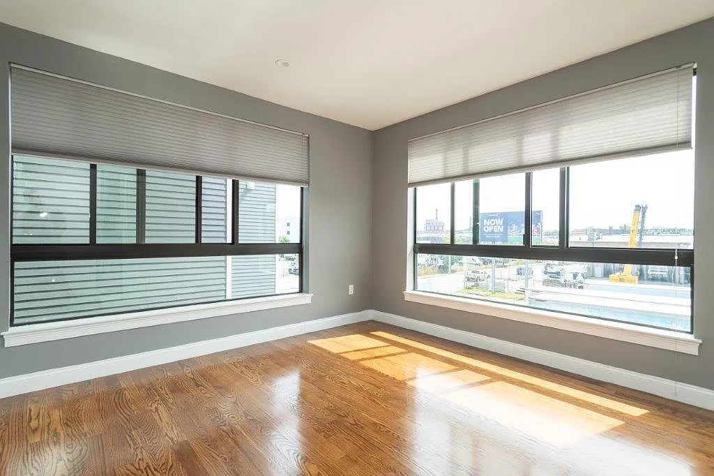 2 bed, 1065 sqft, $4,400 — Photo 2